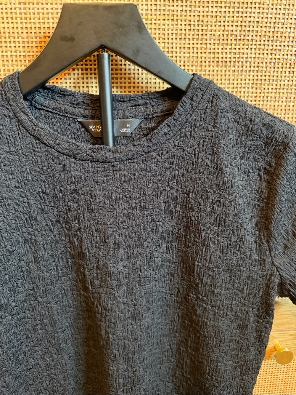Simply Vera Vera Wang Black Textured Crewneck Short-Sleeve Tee - Picture 2 of 3